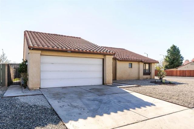 4906 Pacifica Avenue, Palmdale, CA 93552