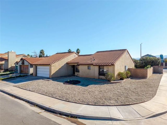 4906 Pacifica Avenue, Palmdale, CA 93552