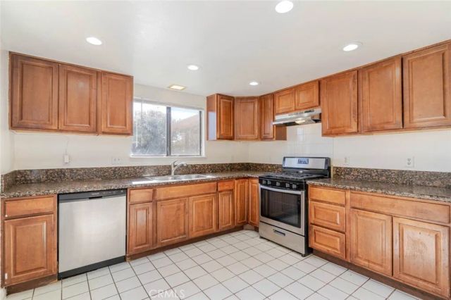 4906 Pacifica Avenue, Palmdale, CA 93552