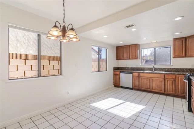 4906 Pacifica Avenue, Palmdale, CA 93552