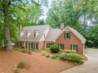 335 Cameron Ridge Drive, Atlanta, GA 30328