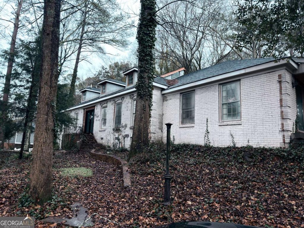 1480 Pineview Lane NW, Conyers, GA 30012