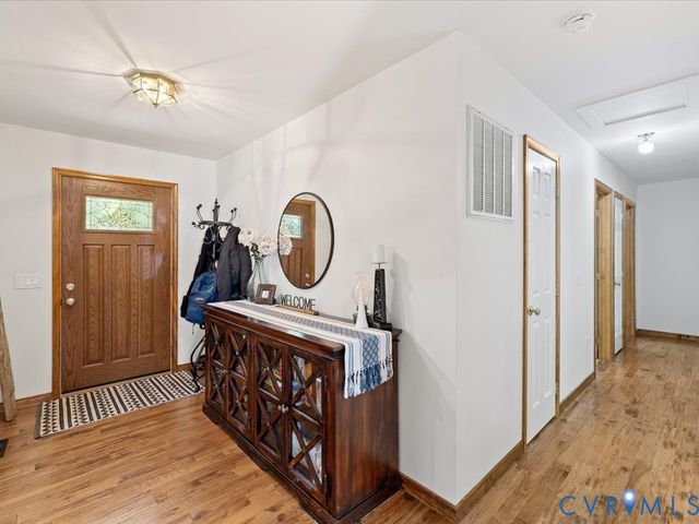 9740 Beaver Bridge Rd, Chesterfield, VA 23838
