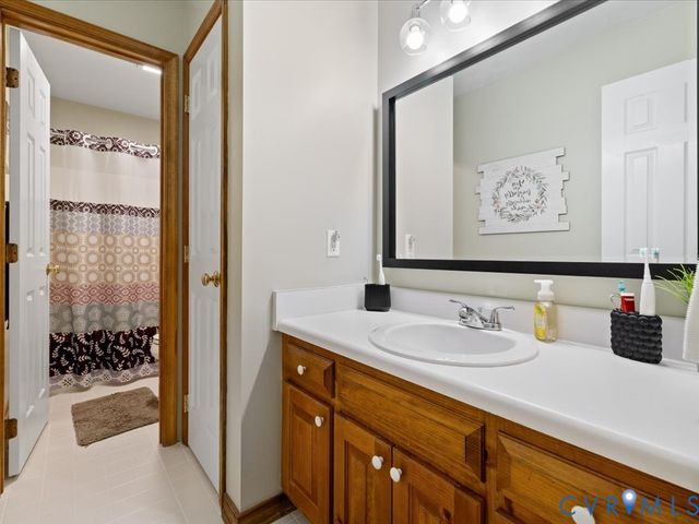 9740 Beaver Bridge Rd, Chesterfield, VA 23838
