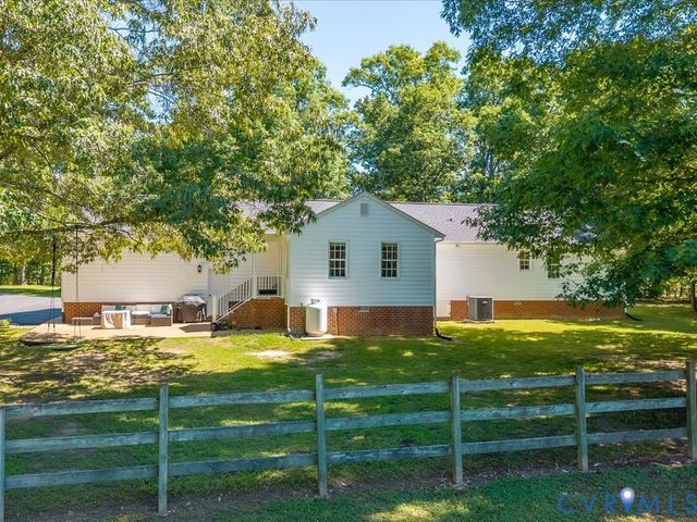 9740 Beaver Bridge Rd, Chesterfield, VA 23838