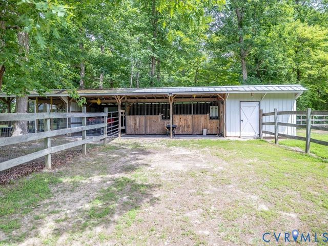 9740 Beaver Bridge Rd, Chesterfield, VA 23838