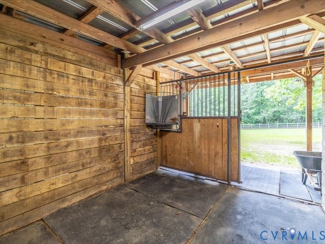 9740 Beaver Bridge Rd, Chesterfield, VA 23838