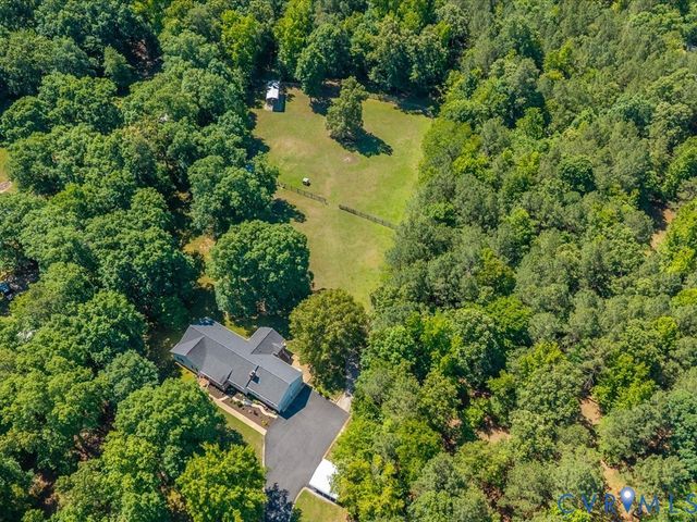 9740 Beaver Bridge Rd, Chesterfield, VA 23838