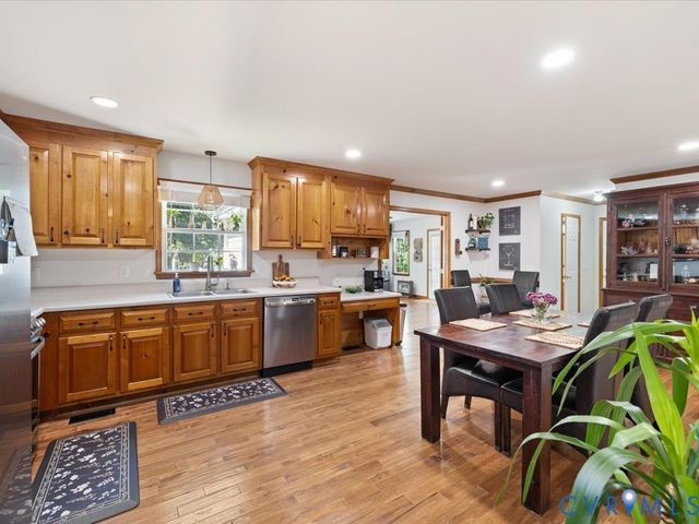 9740 Beaver Bridge Rd, Chesterfield, VA 23838