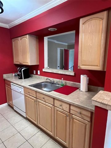 7000 Creswell Road 217, Shreveport, LA 71106