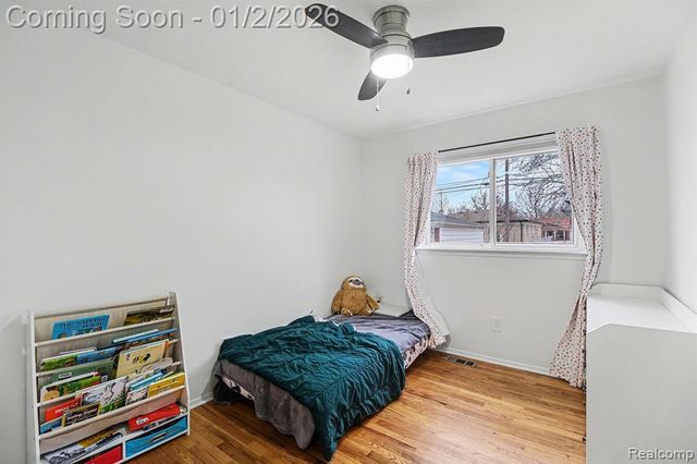 2810 Rhodes Drive, Troy, MI 48083