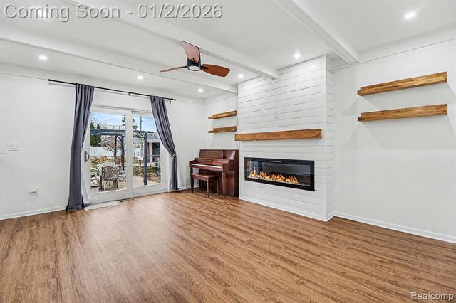 2810 Rhodes Drive, Troy, MI 48083