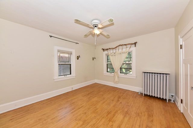 2565 N Grant BOULEVARD, Milwaukee, WI 53210