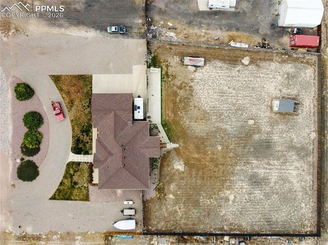 777 Woodleaf Drive, Pueblo, CO 81007