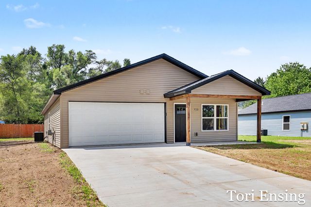 723 N Burgess Street, Greenville City, MI 48838