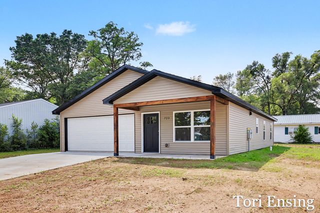 723 N Burgess Street, Greenville City, MI 48838