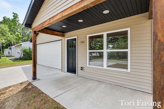 723 N Burgess Street, Greenville City, MI 48838