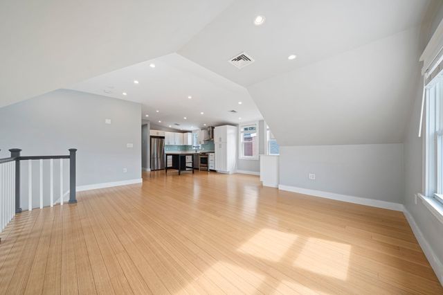 23 Cheverus Rd 3, Boston, MA 02124