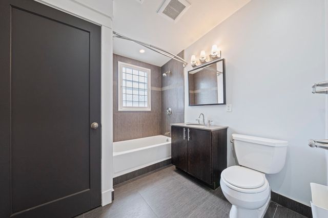 23 Cheverus Rd 3, Boston, MA 02124