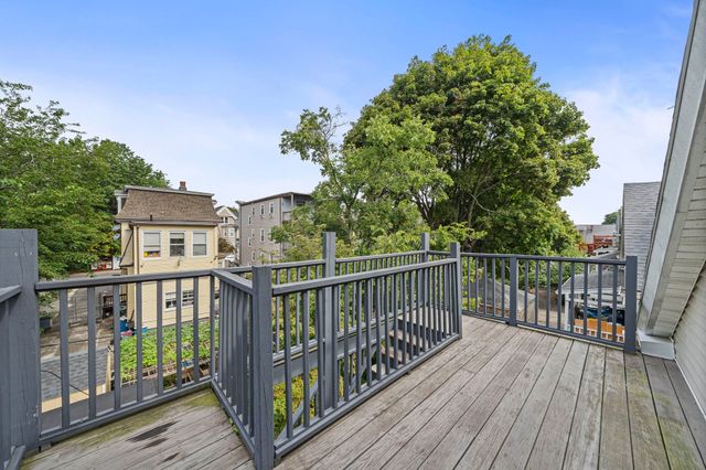 23 Cheverus Rd 3, Boston, MA 02124