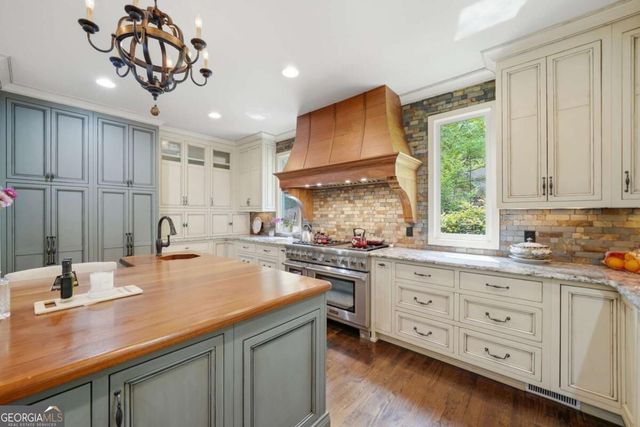 630 Danas Ridge Drive, Roswell, GA 30075