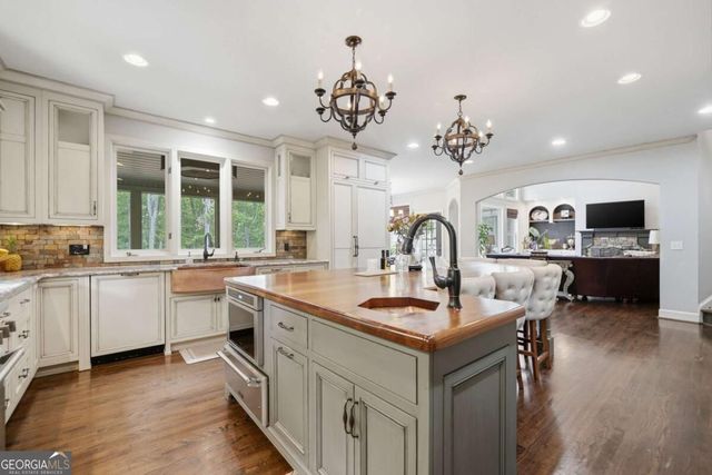 630 Danas Ridge Drive, Roswell, GA 30075