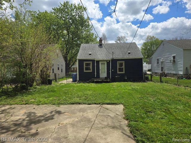 24684 Lehigh Street, Dearborn Heights, MI 48125