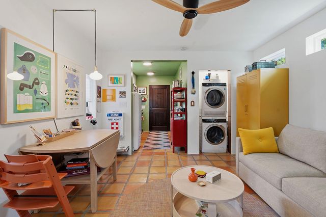 2519 E 4th ST 2, Austin, TX 78702