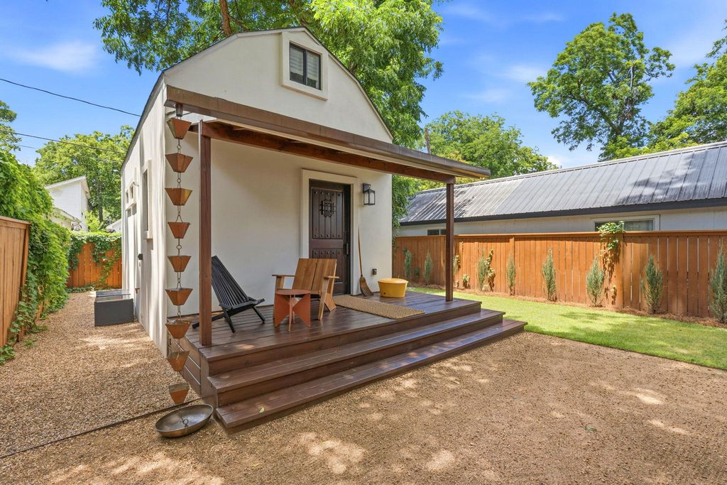 2519 E 4th ST 2, Austin, TX 78702