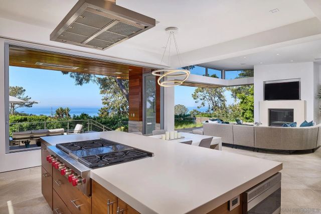 116 Nob Ave, Del Mar, CA 92014