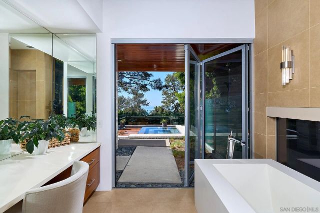 116 Nob Ave, Del Mar, CA 92014
