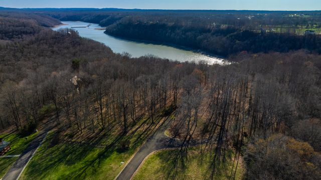 90 Paradise Alley, Russell Springs, KY 42642