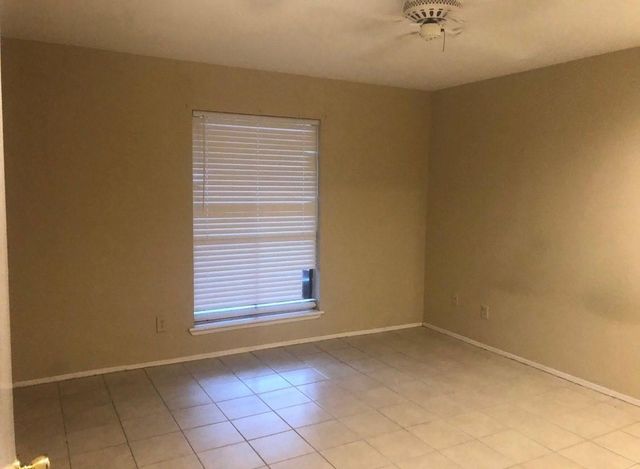 3300 Pebblebrook Drive 75, Seabrook, TX 77586