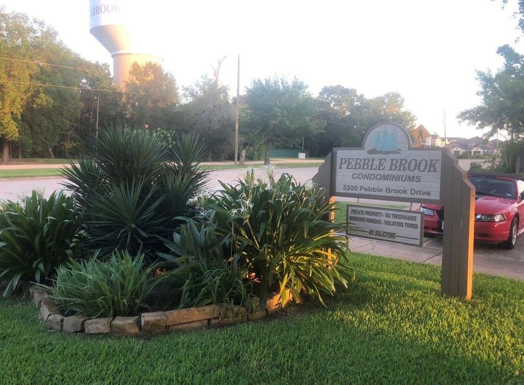 3300 Pebblebrook Drive 75, Seabrook, TX 77586