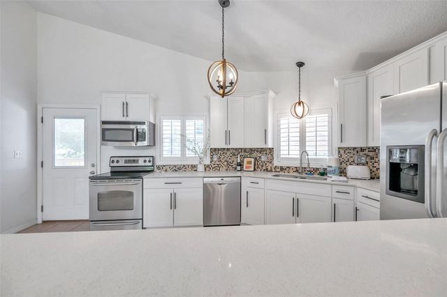 1261 12TH COURT SW, Largo, FL 33770