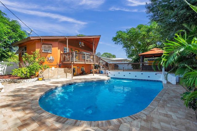 1261 12TH COURT SW, Largo, FL 33770