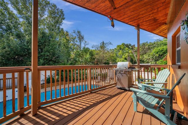 1261 12TH COURT SW, Largo, FL 33770