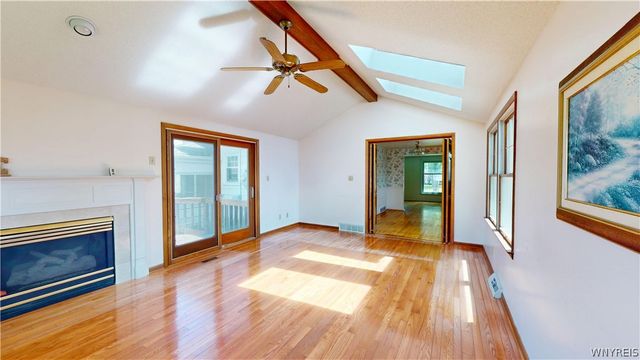 44 Greenfield Drive, Tonawanda, NY 14150
