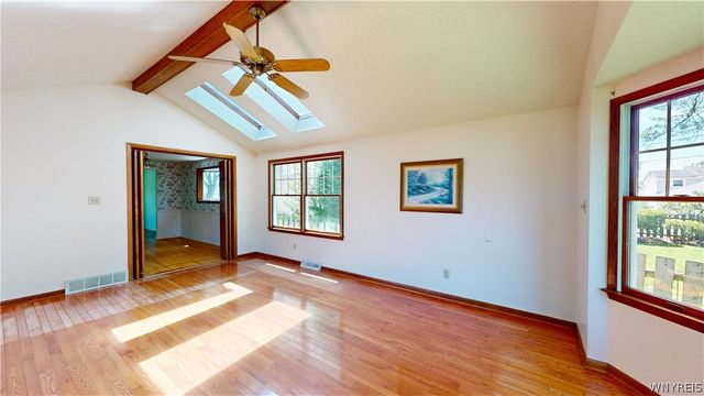 44 Greenfield Drive, Tonawanda, NY 14150