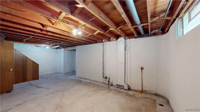 44 Greenfield Drive, Tonawanda, NY 14150