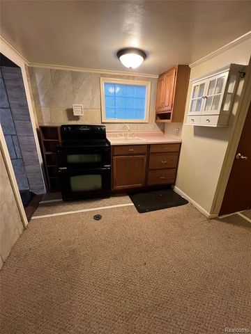 24932 Marigold Avenue, Warren, MI 48089