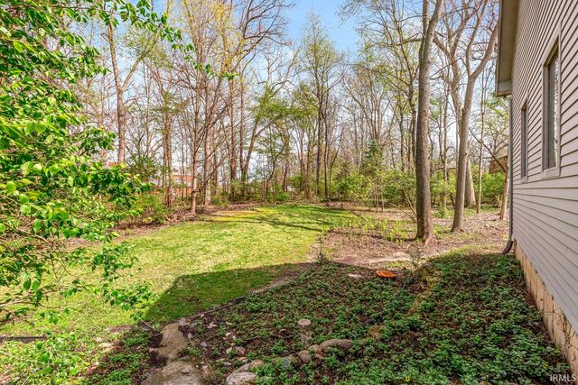 2239 Topswood Lane, South Bend, IN 46614