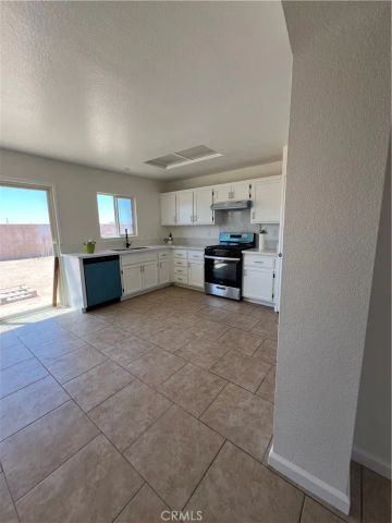 14914 Binford Avenue, Adelanto, CA 92301