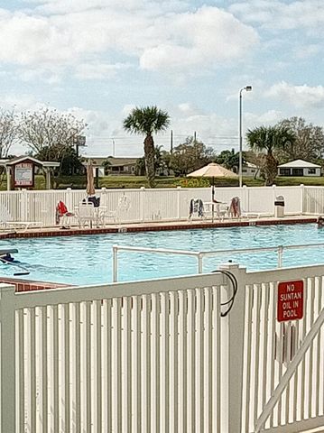 6794 Picante Circle, Fort Pierce, FL 34951