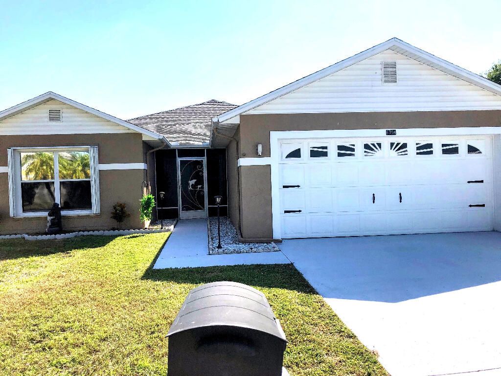 6794 Picante Circle, Fort Pierce, FL 34951