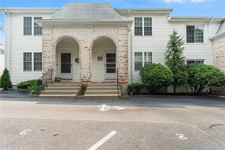 60 Hawthorne Place 3, North Providence, RI 02904