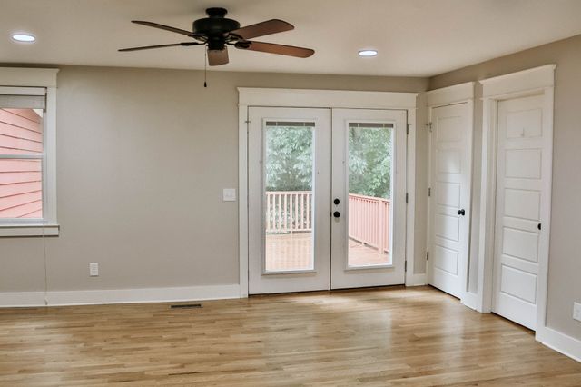 1660 Leatherwood Rd, White Bluff, TN 37187