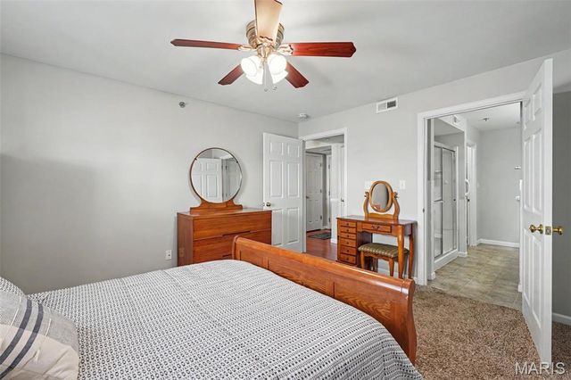 1121 Saravalle Drive, St Peters, MO 63376