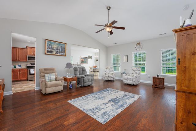 840 Derbyshire Ct., Conway, SC 29526