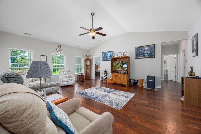 840 Derbyshire Ct., Conway, SC 29526